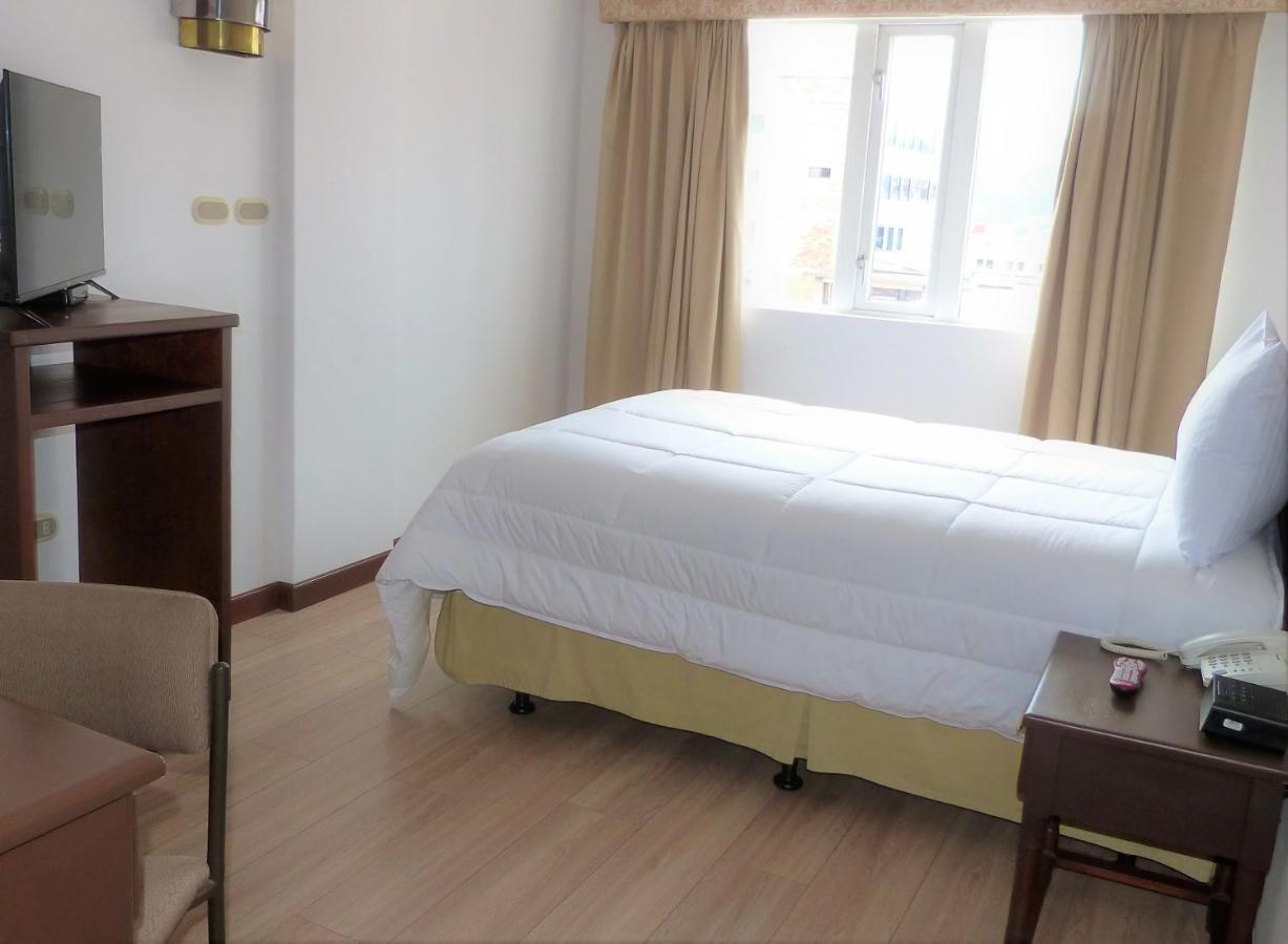 Hotel El Conquistador Cuenca Buitenkant foto